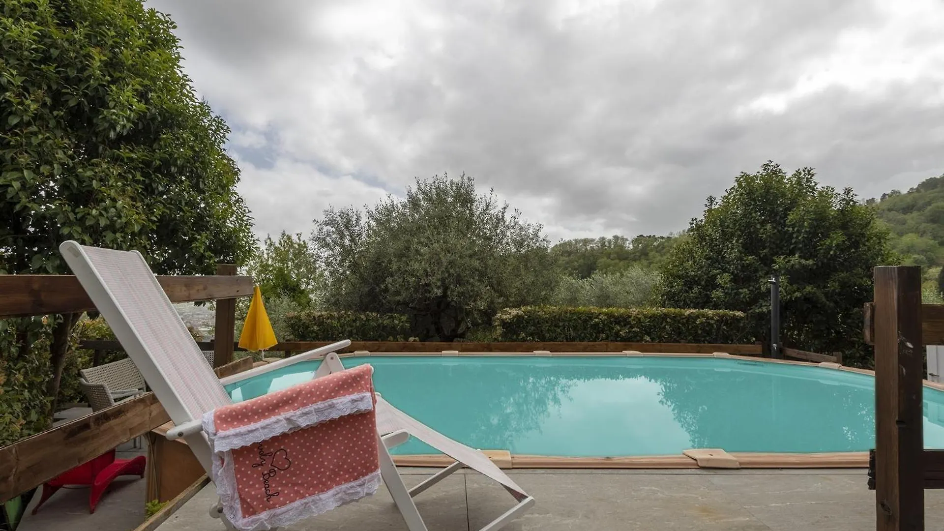 Il Piccolo Eden Apartment Pescia Italy