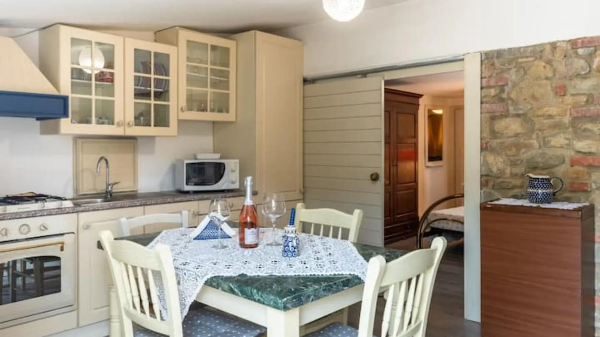 Il Piccolo Eden Apartment Pescia Italy