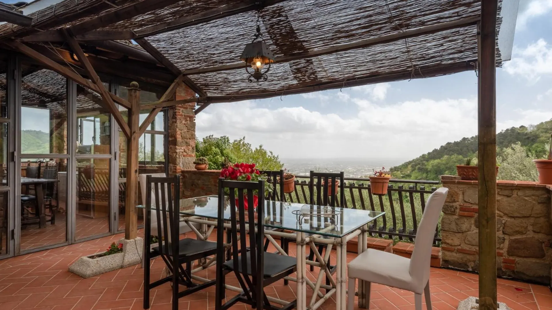 Il Piccolo Eden Apartment Pescia Italy